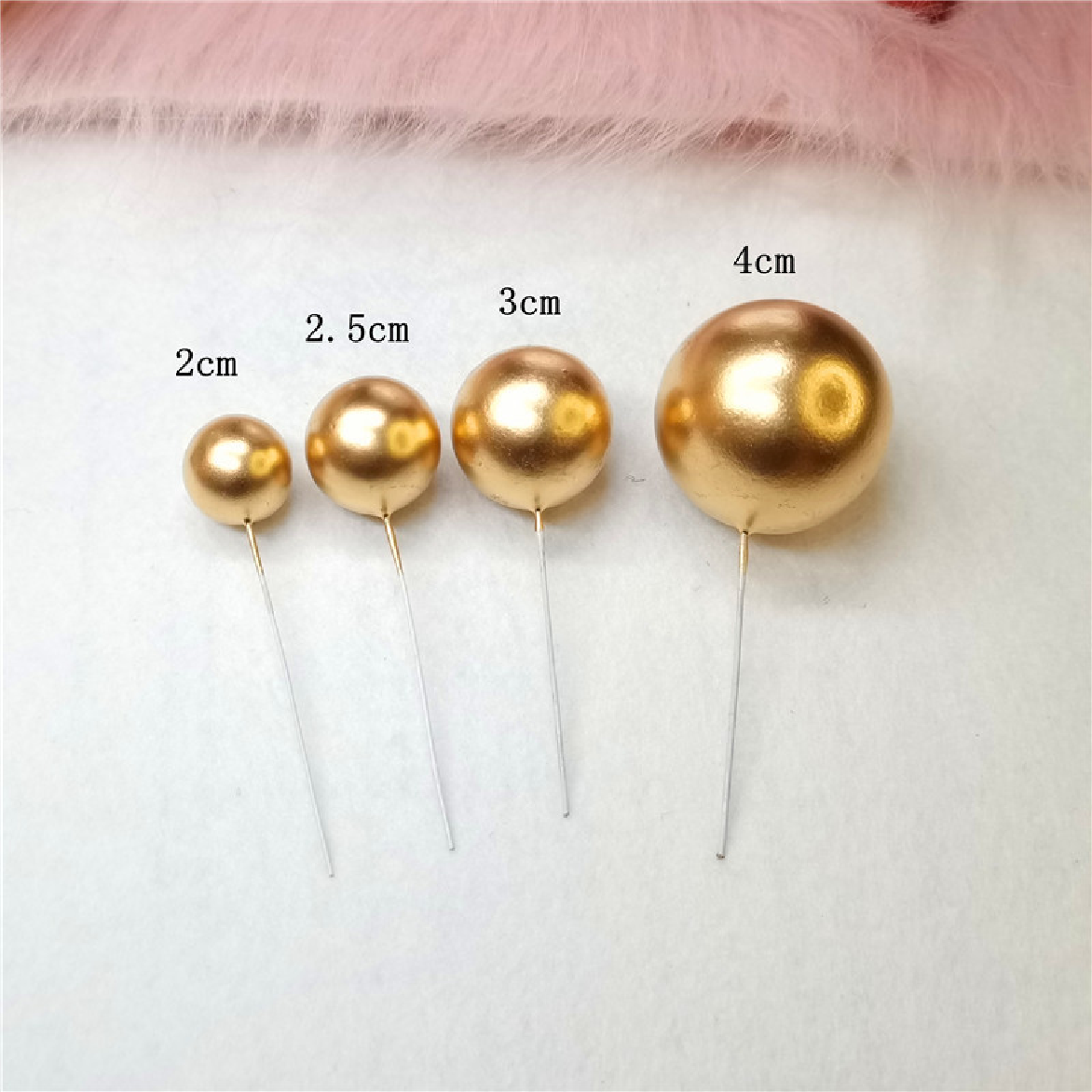 Cake Decoration Topper - 2.5 cm Pearl Balls Gold, pack of 5 - Rampant Coffee Company