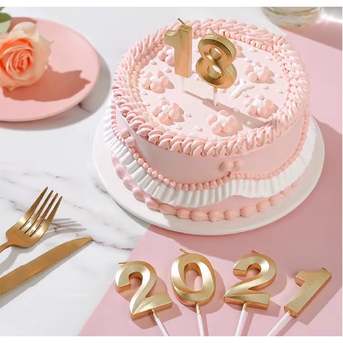 Cake/Cupcake Candle - Bold Golden Number 0