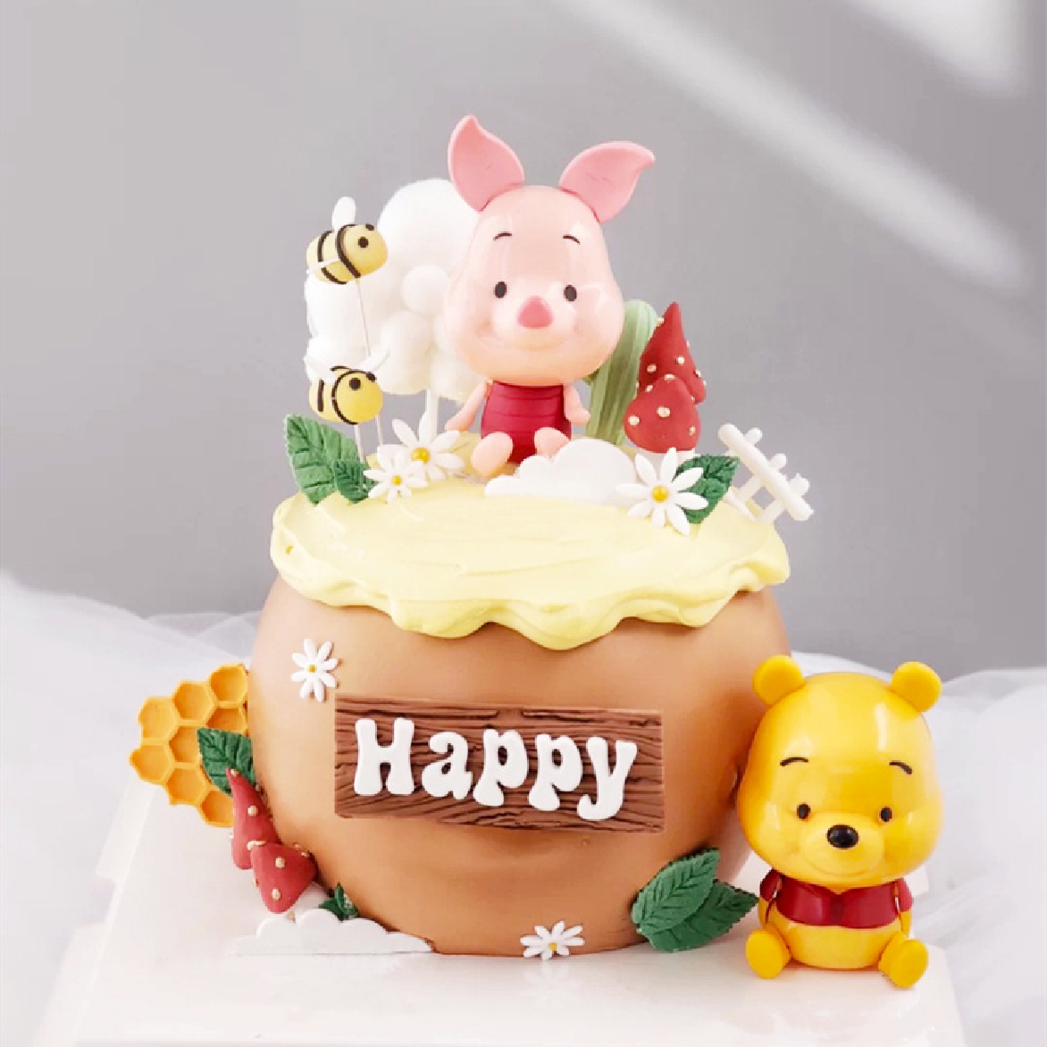 Winnie the Pooh Cake – Sei Pâtisserie